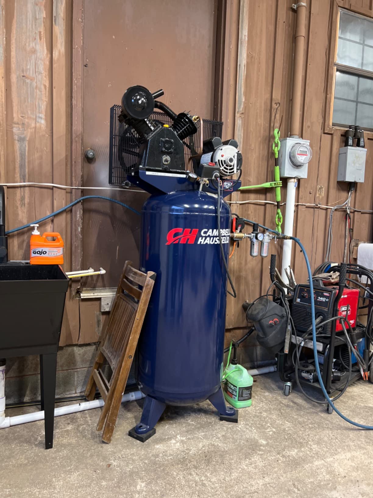 CAMPBELL HAUSFELD Vertical Air Compressor, 80 Gallon, 2 Stage, 5 HP, Heavy Duty Induction Motor, 175psi max pressure, 240 Volt, Reliable Industrial-Grade Performance customer photo 1