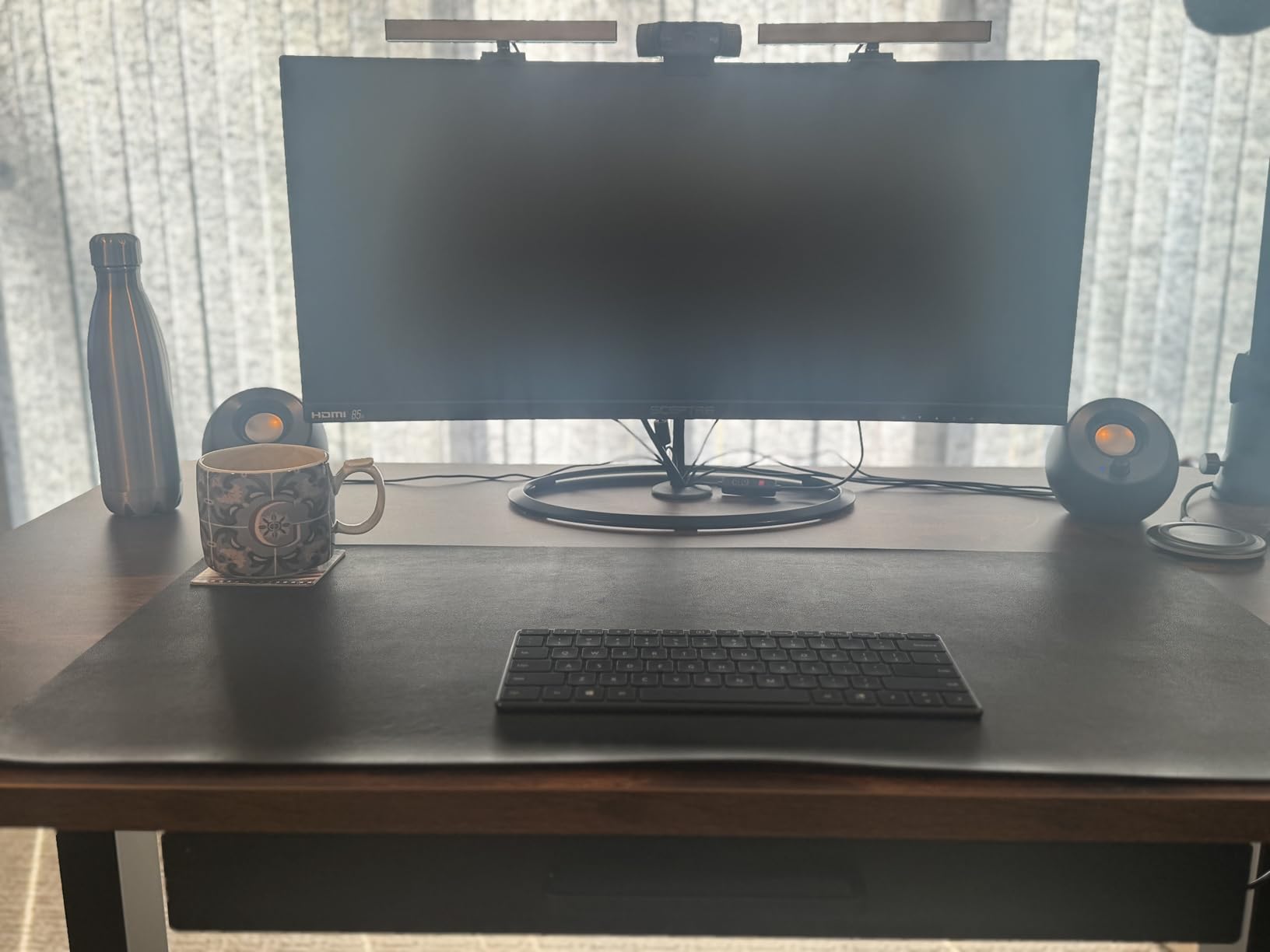 VIVO Electric 60 x 24 in Standing Desk, Memory Height Adjustment, 1B Series, Holds 220 lbs, One-Piece Black Top, Black Frame, DESK-KIT-1B6B customer photo 2