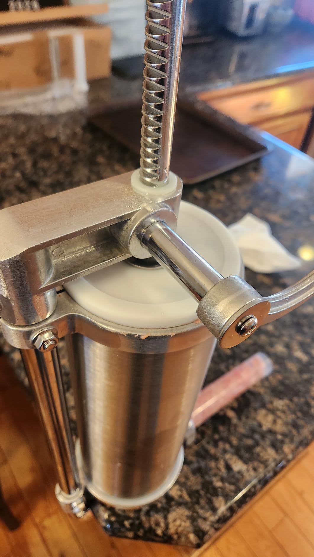 Sausage Stuffer, Stainless Steel Homemade Sausage Maker Vertical Meat Filling Kitchen Machine (2.5LBS VERTICAL) customer photo 2