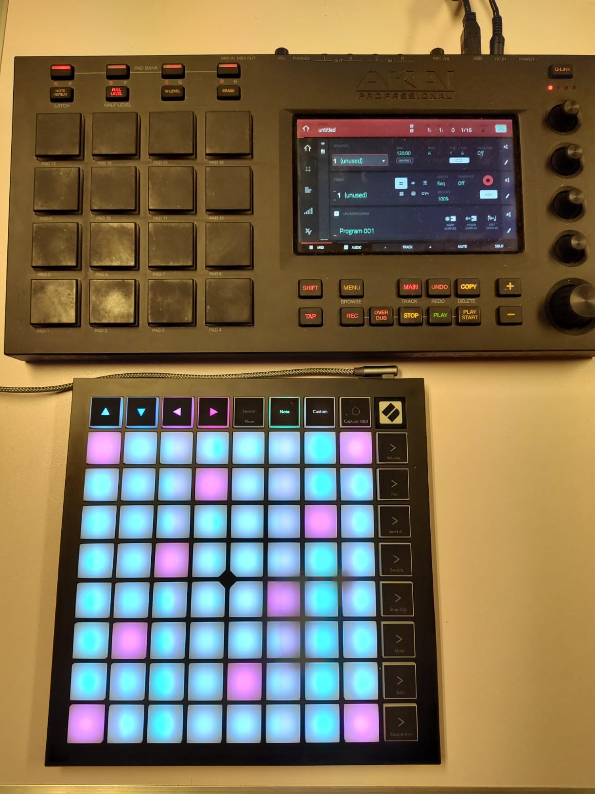 Novation Launchpad Mini [MK3] - Portable MIDI 64-Pad, USB Grid Controller for Ableton Live and Logic Pro Performances customer photo 2