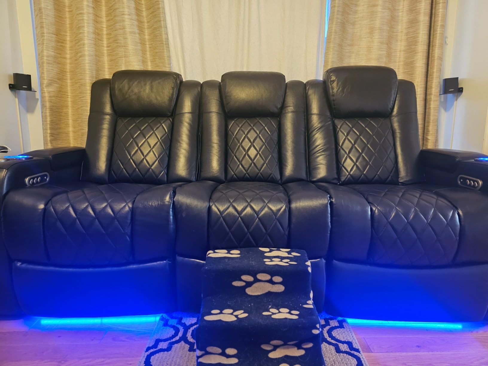 Valencia Home Theater Seating Tuscany 2025 3-Seat Power Recliner with Center Console - Top Grain Nappa 11000 Leather, Cool Gel Memory Foam, USB-C/A Charging, RGB Lights customer photo 1