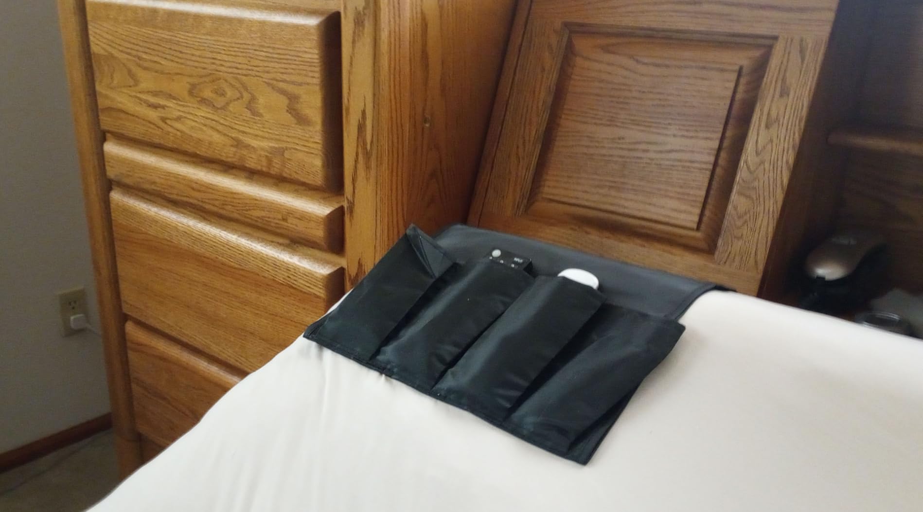 Lucid L150 Adjustable Base - Bed Frame with Head and Foot Incline - Wireless Remote Control - Premium Quiet Motor, Queen size customer photo 1