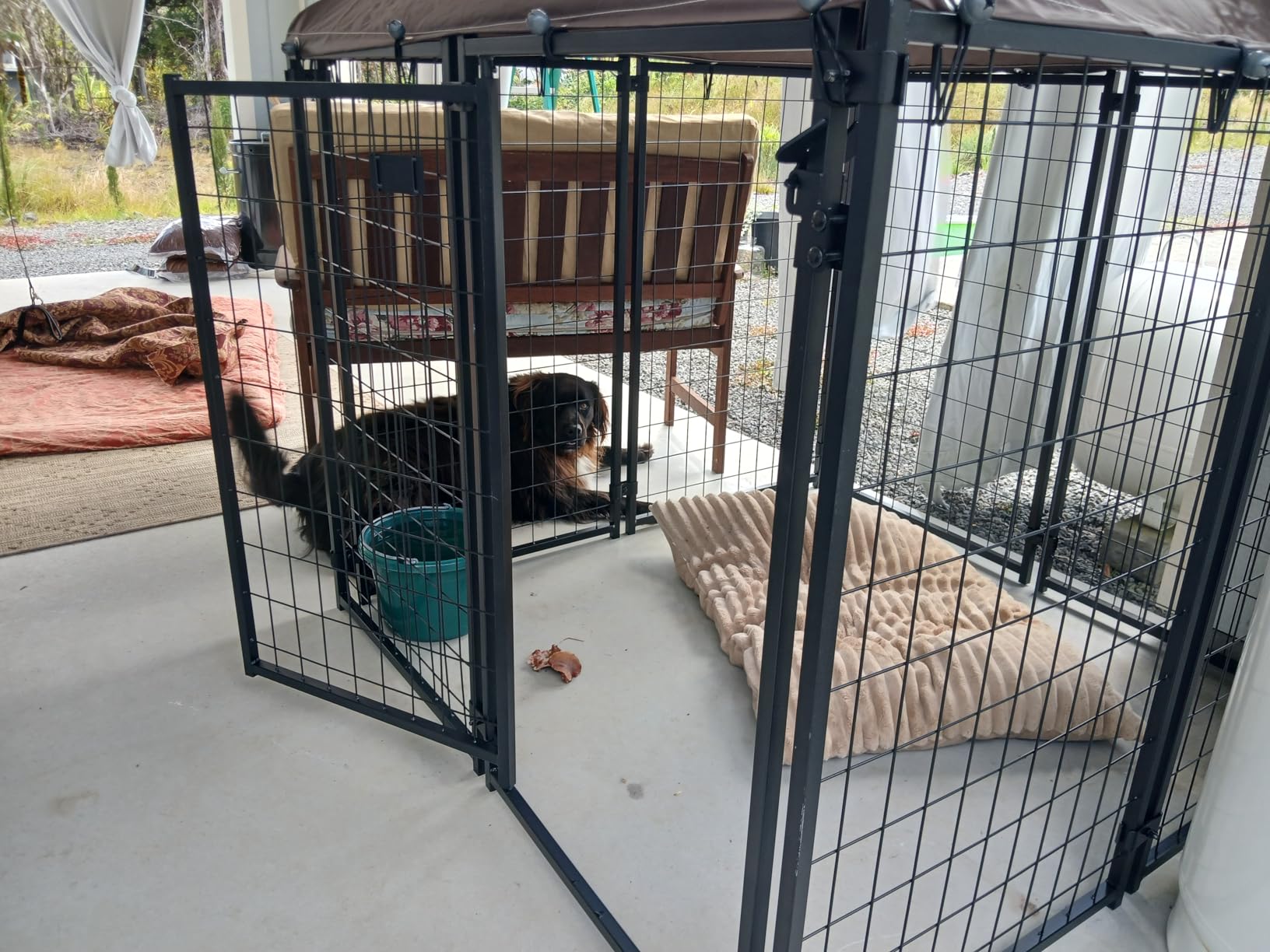 PawHut 4.6' x 4.6' x 5' Outdoor Dog Kennel, Welded Wire Dog Kennel Outside Run with Waterproof & UV Resistant Cover, for S&M Breeds customer photo 2