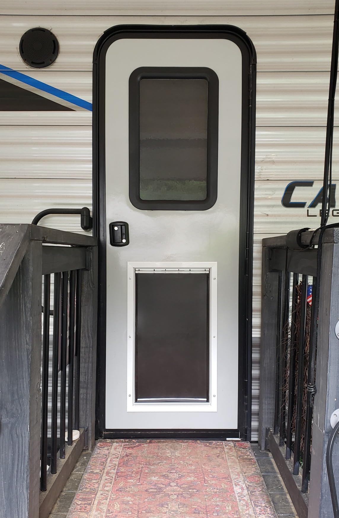 PetSafe Freedom Aluminum Dog and Cat Door - Durable Frame - X-Large customer photo 1