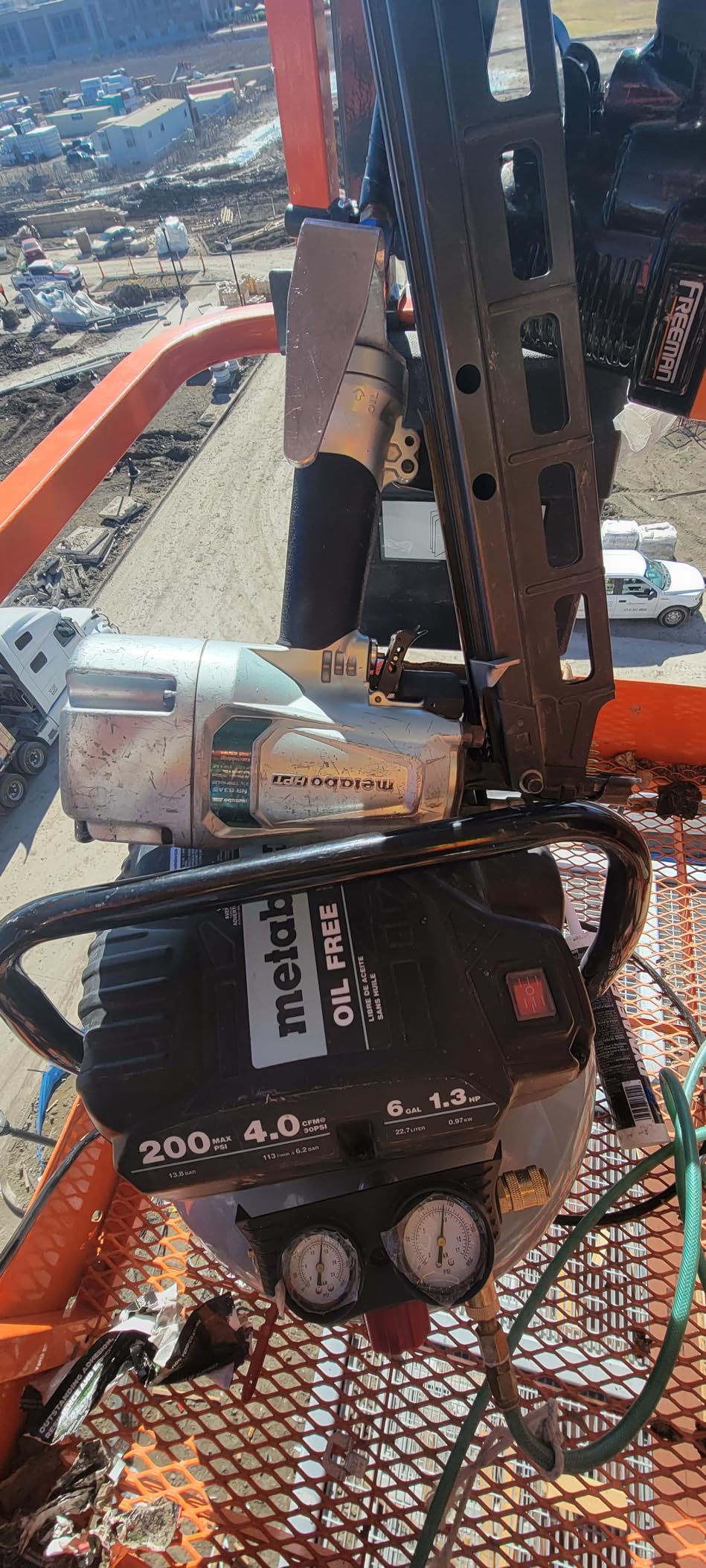 Metabo HPT Air Compressor, Portable Pancake Air Compressor 200 PSI, 6 Gallon Tank (EC914S) customer photo 1