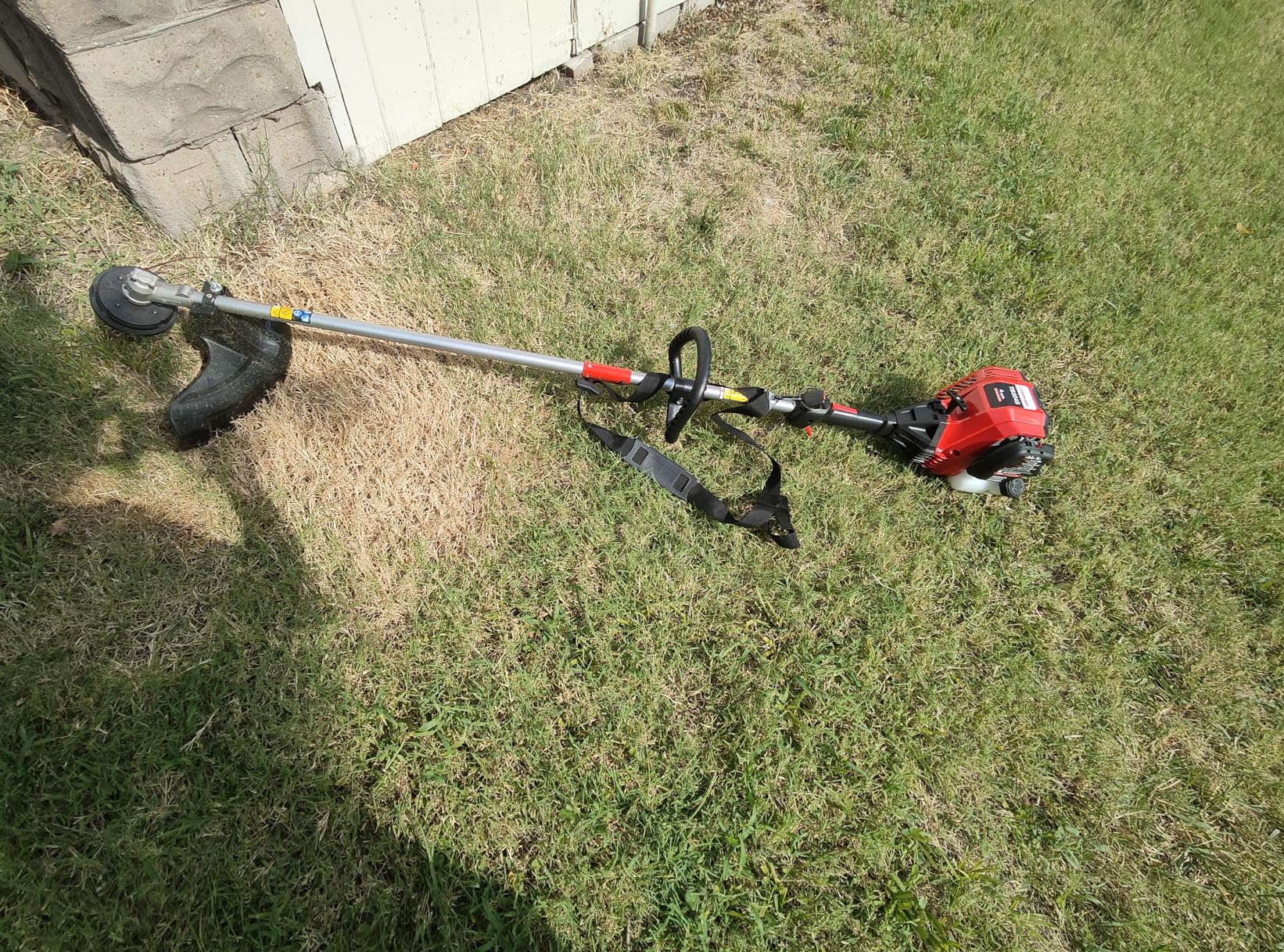 Troy-Bilt Gas String Trimmer, 4-Cycle 17cc, 17-inch, Attachment Capable (TB304S) customer photo 1