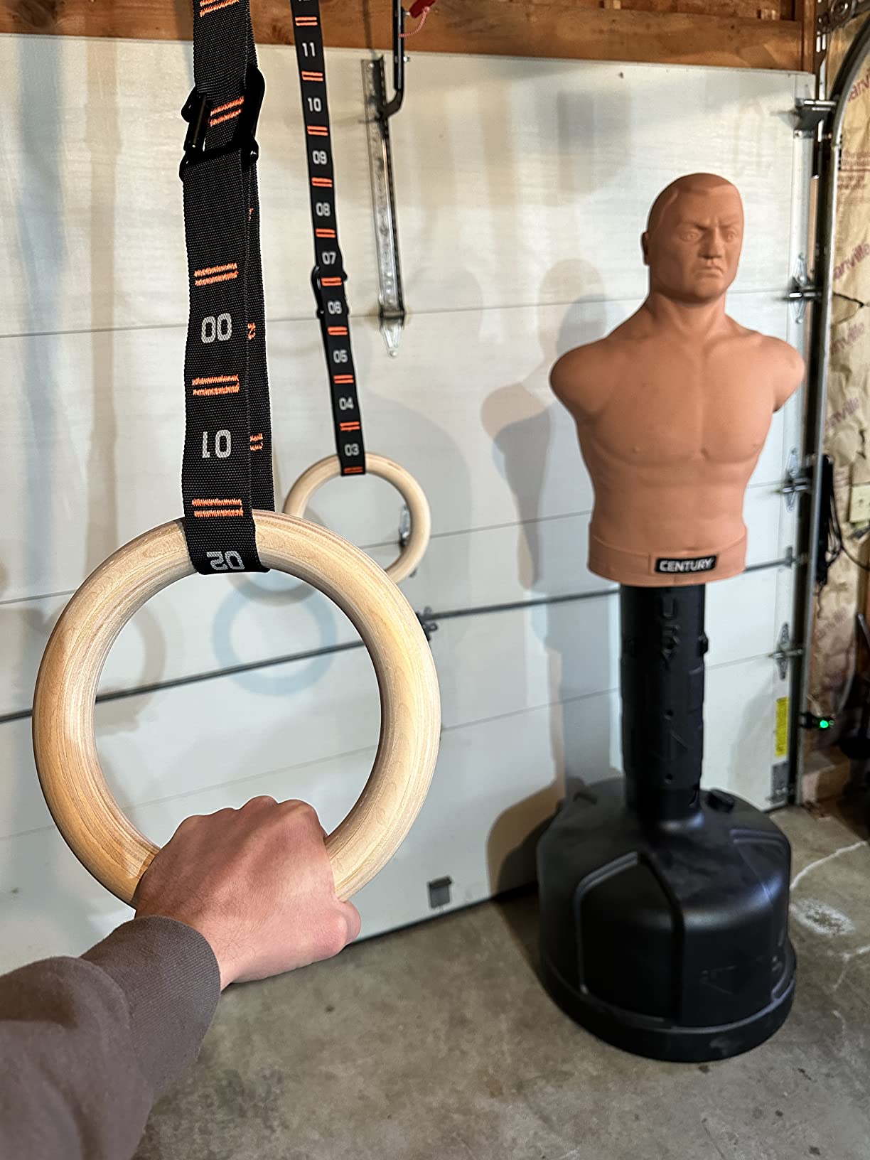 Vulken Wooden Gymnastic Rings with Adjustable Numbered Straps. 1.25'' Olympic Rings for Core Workout, Crossfit, Bodyweight Training. Home Gym Rings with 8.5ft Exercise Straps and Workout Handles. customer photo 2