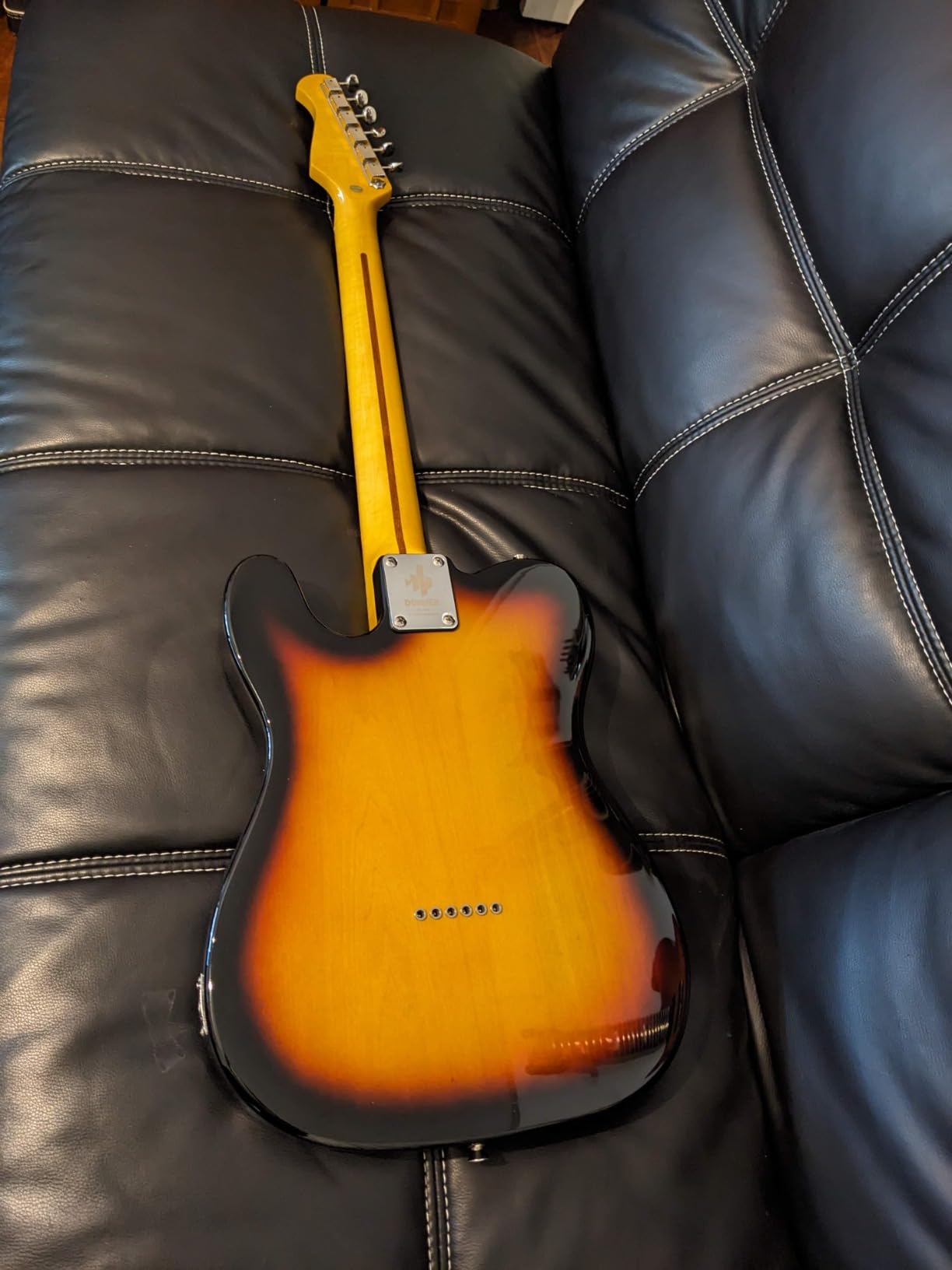 Donner 39 Inch Jazz Electric Guitar TL Thinline F Hole Beginner Full Size Hollow Guitar with H-H Pickups, Bag, Strap, Cable, Sunburst(DJC-1000S) customer photo 2