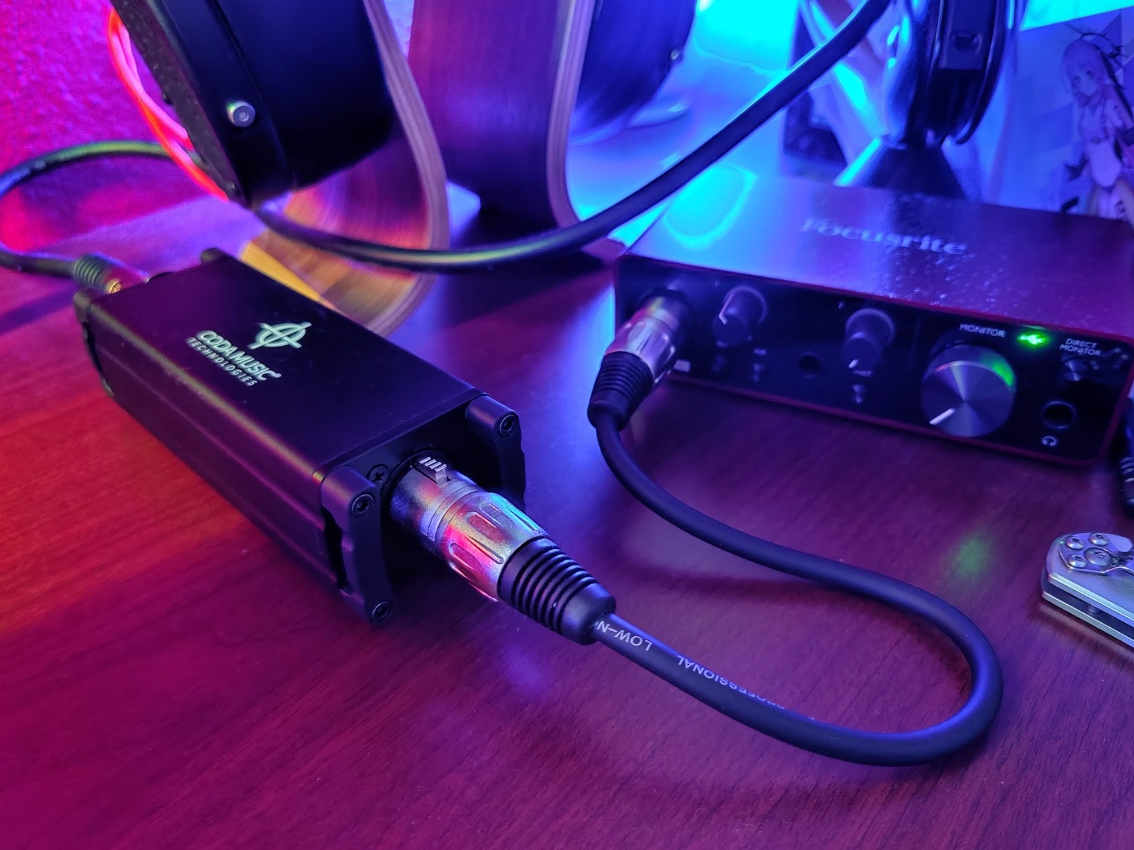 Coda MB-1 Microphone Preamp Mic Gain Booster - 48V Phantom Power, 25dB Gain Ultra-Clean Dynamic Mic Preamplifier customer photo 1
