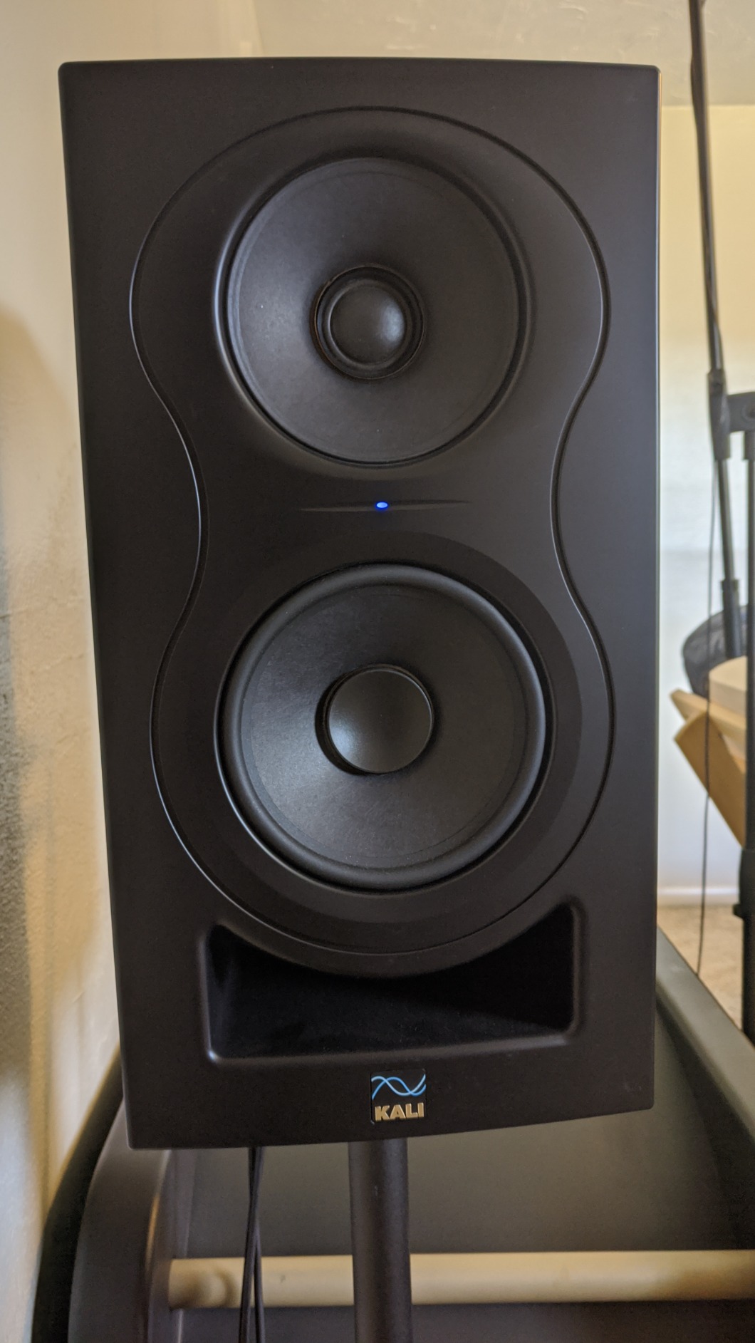 Kali Audio IN-5 5-Inch Studio Monitor - Active 3-Way Studio Speaker (Single) customer photo 1