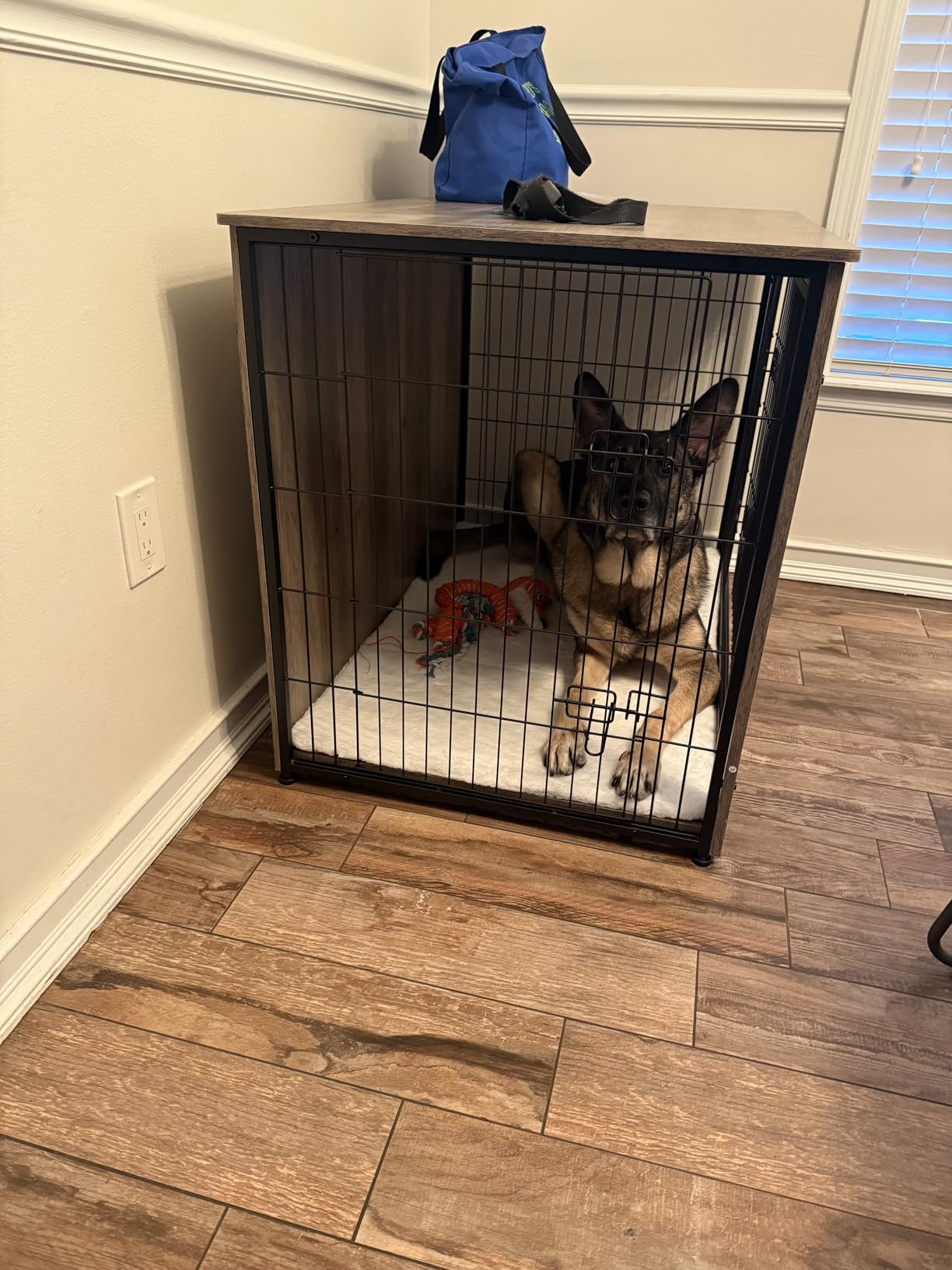 DWANTON Dog Crate Furniture with Cushion, Wooden Kennel Table with Double Doors, Indoor Dog House, Large Size, 38.5