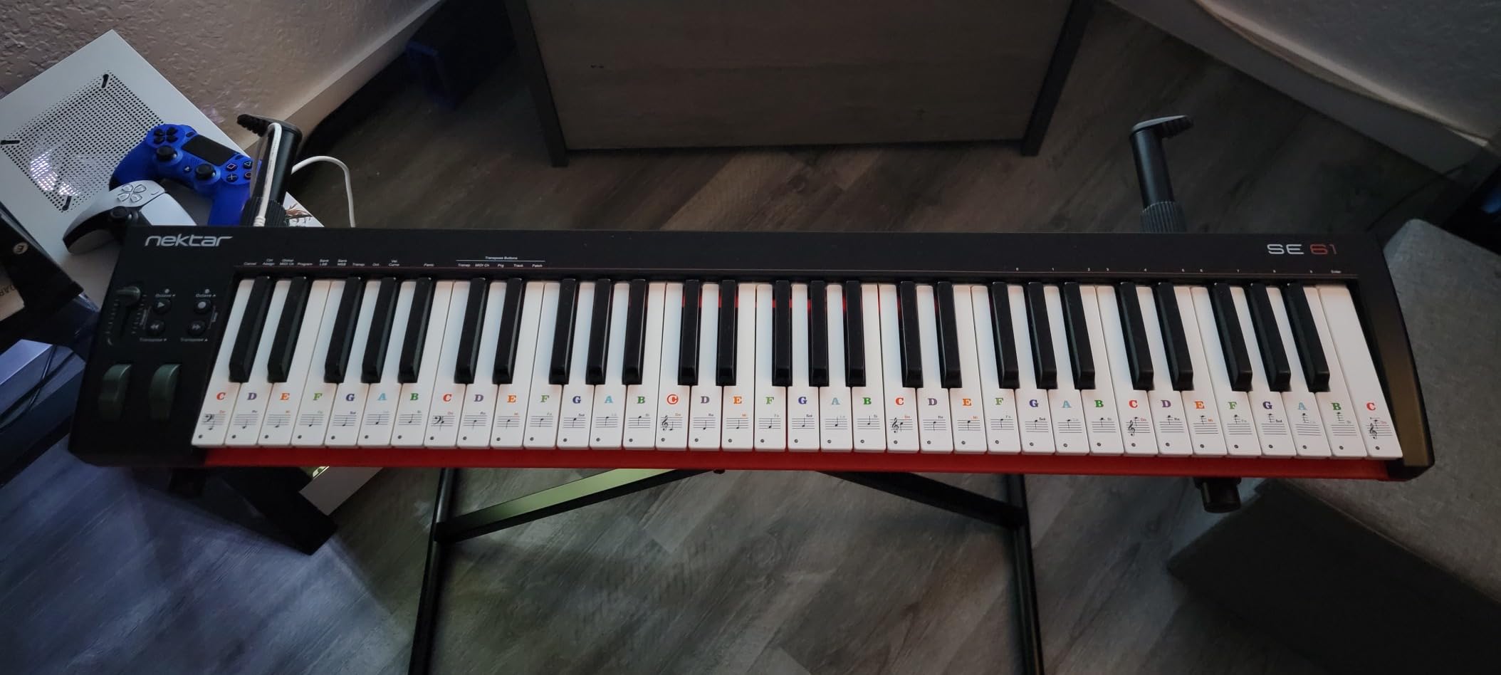 Nektar SE61 - USB MIDI Controller Keyboard with Nektar DAW Integration customer photo 1