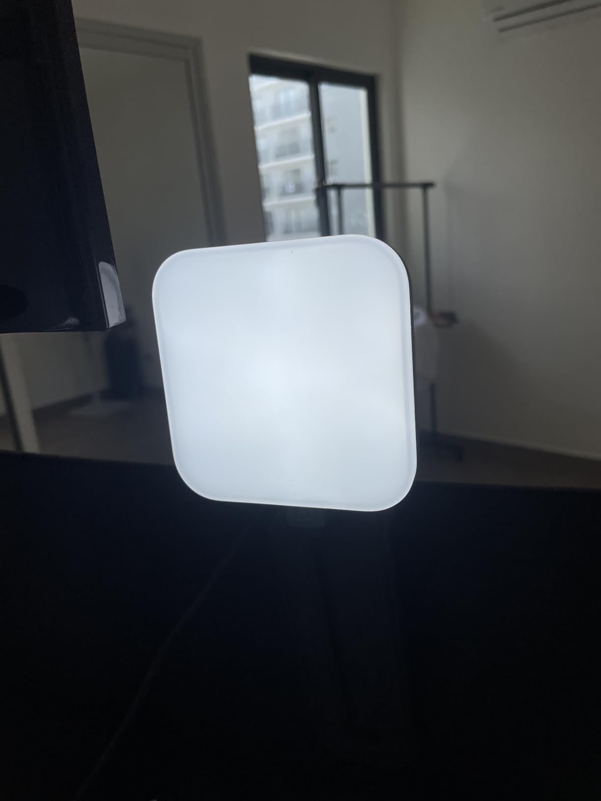 Logitech for Creators Litra Glow Premium LED Streaming Light with TrueSoft customer photo 1