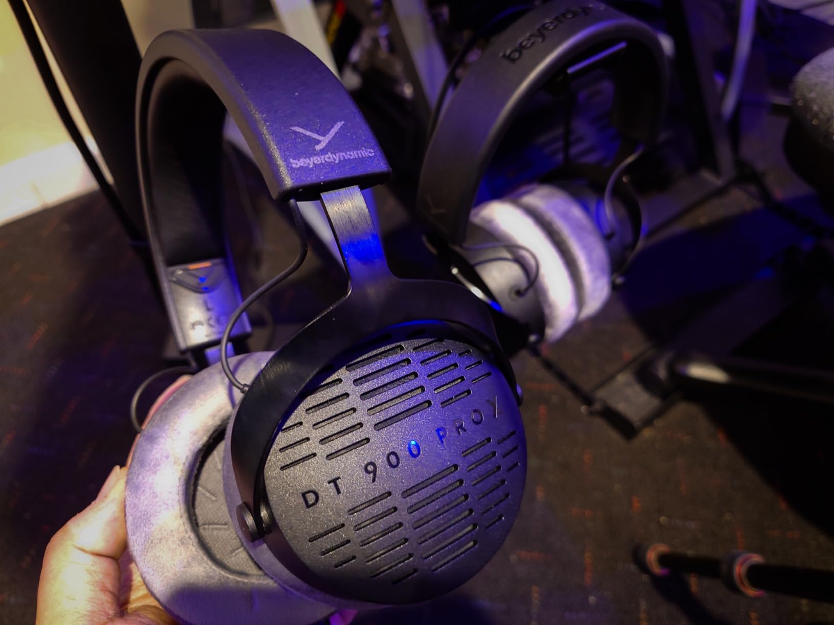 beyerdynamic DT 700 PRO X Closed-Back Studio Headphones customer photo 1