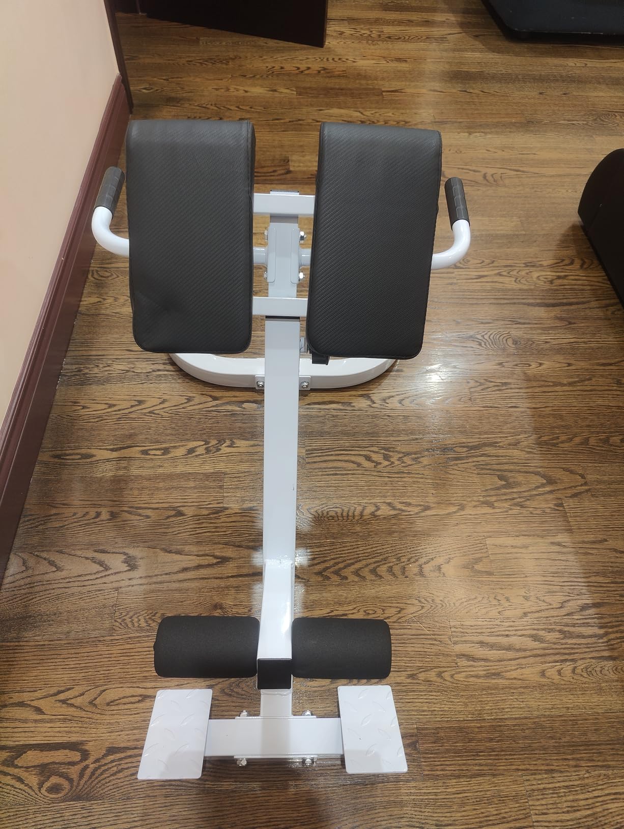 Roman Chair Back Extender - Angle & Height Dual Adjustable Hyperextension Bench for Home Gym - Adjustable Back Exercise Machine Fitness Equipment customer photo 1
