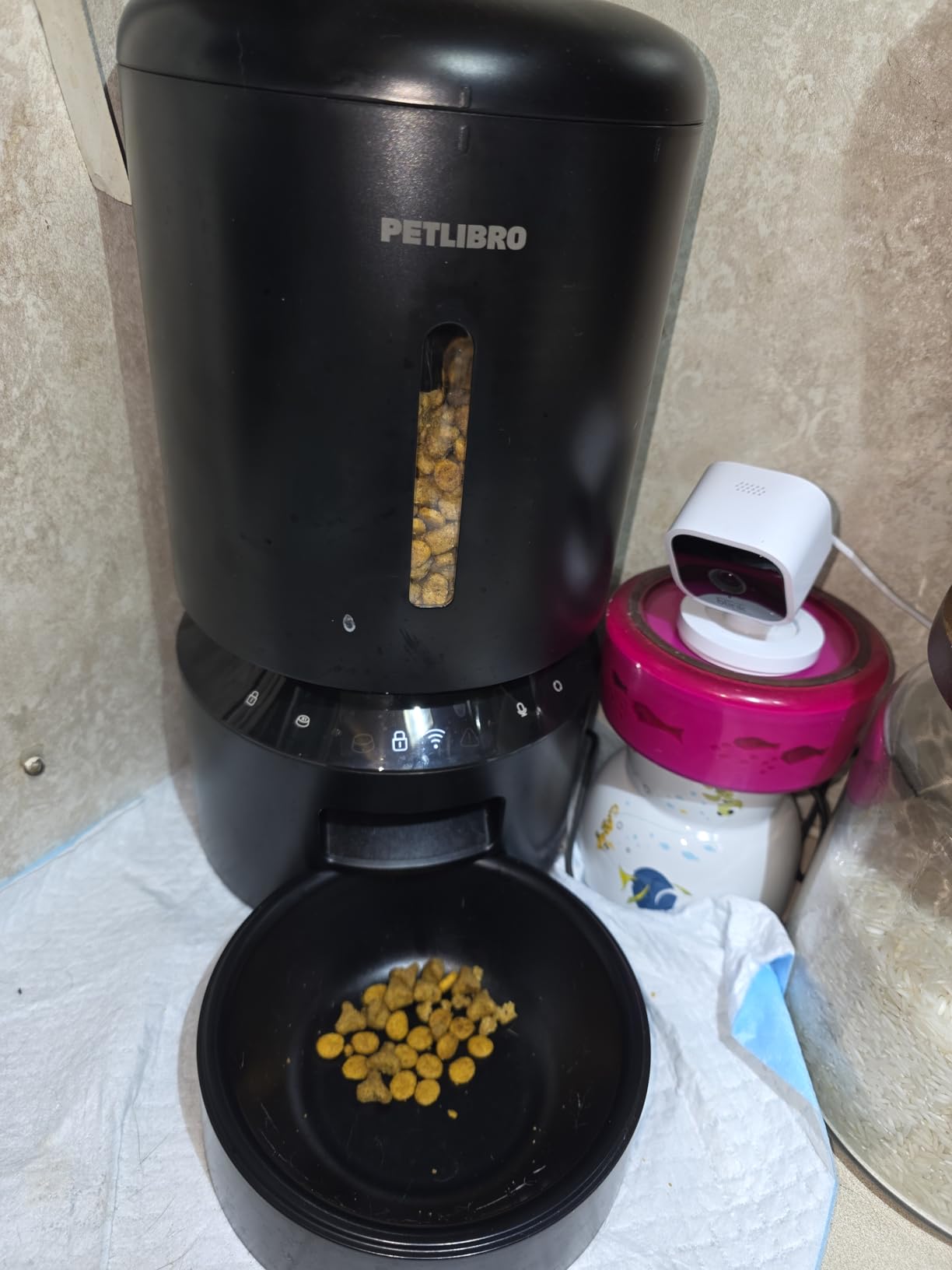 PETLIBRO Automatic Cat Feeder, 5G WiFi Automatic Dog Food Dispenser with Freshness Preservation, 5L Timed Pet Feeder with Low Food Sensor, Up to 10 Meals Per Day customer photo 2