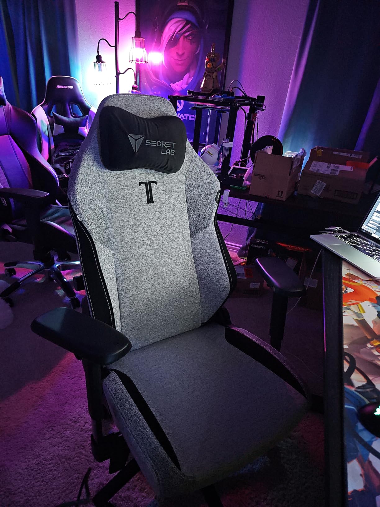 Secretlab Titan Evo Black3 Gaming Chair - Reclining, Ergonomic & Comfortable Computer Chair with 4D Armrests, Magnetic Head Pillow & 4-Way Lumbar Support - Black - Fabric customer photo 1