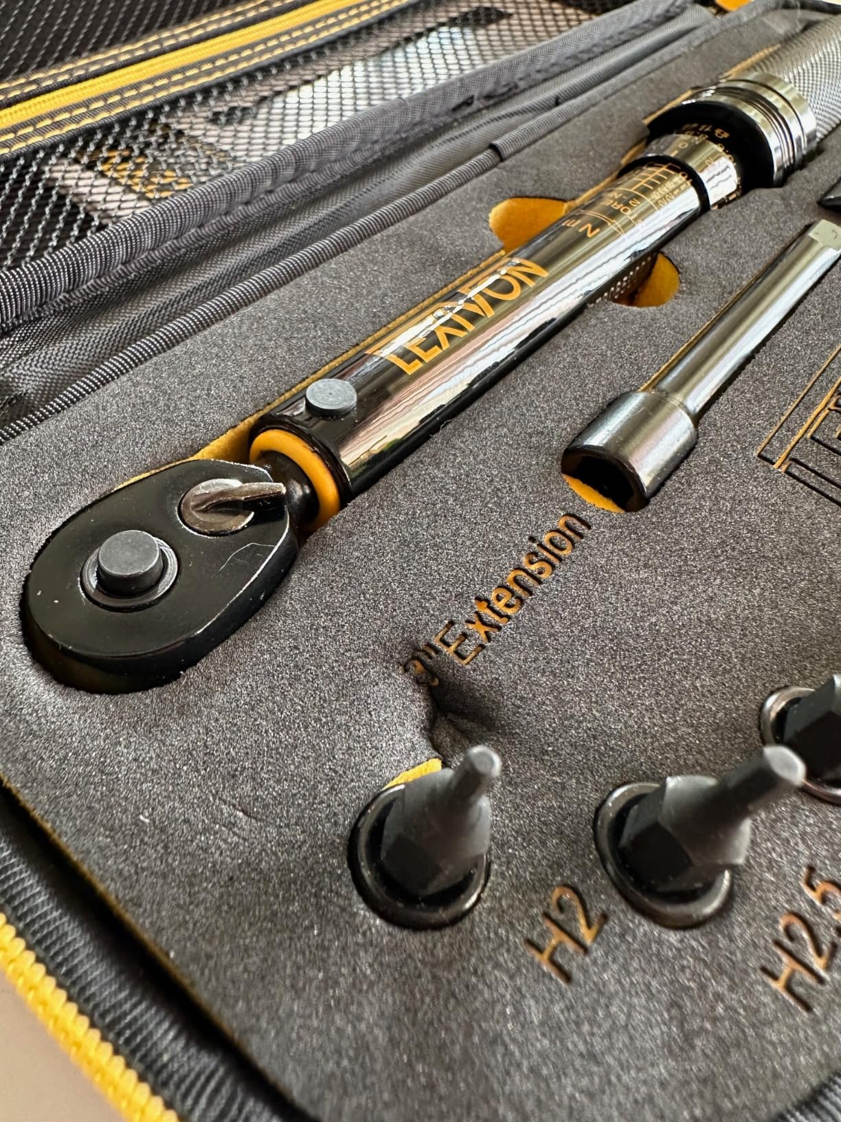 LEXIVON Bike Torque Wrench 1/4-Inch Dr. 15-Piece Kit | 72-Tooth Gear, Dual-Direction Click Type 2~26 Nm / 17.7~230.1 in-lb (LX-191) customer photo 2