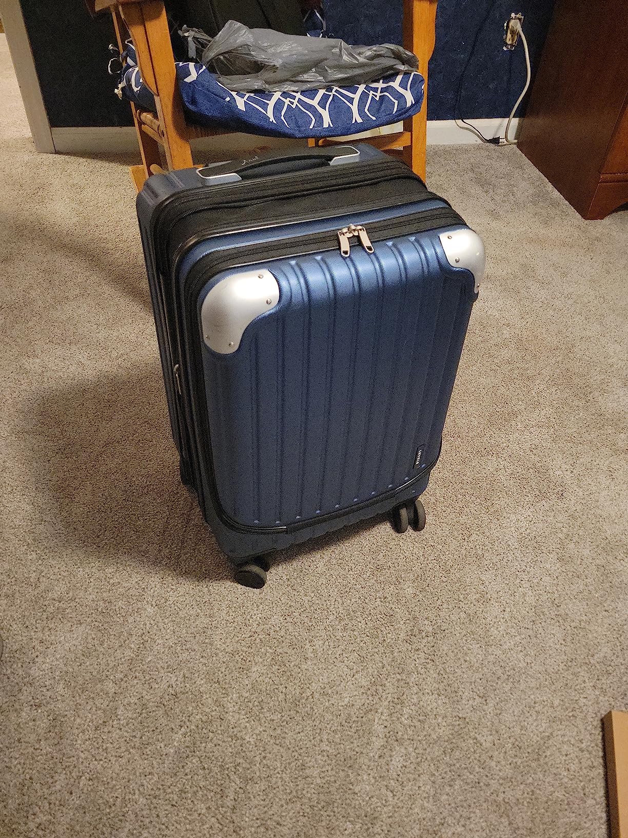 LEVEL8 Grace Luggage Sets Hardshell Suitcase with Wheels, Sturdy Large Suitcase Tsa Lock 20 Inch Expandable Carry on 24 Inch 28 Inch Checked Luggage, 3-Piece Set (20/24/28), Champagne customer photo 2