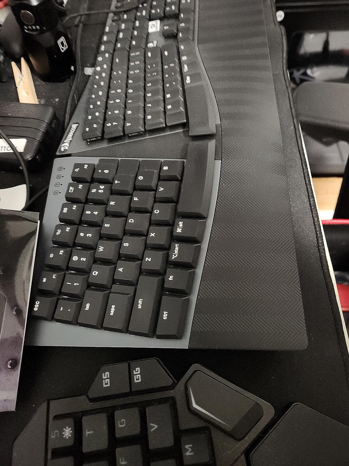 Perixx PERIBOARD-535BR Wired Ergonomic Mechanical Split Keyboard - Low-Profile Brown Tactile Switches - Programmable Feature with Macro Keys - Windows and Mac, Black customer photo 2