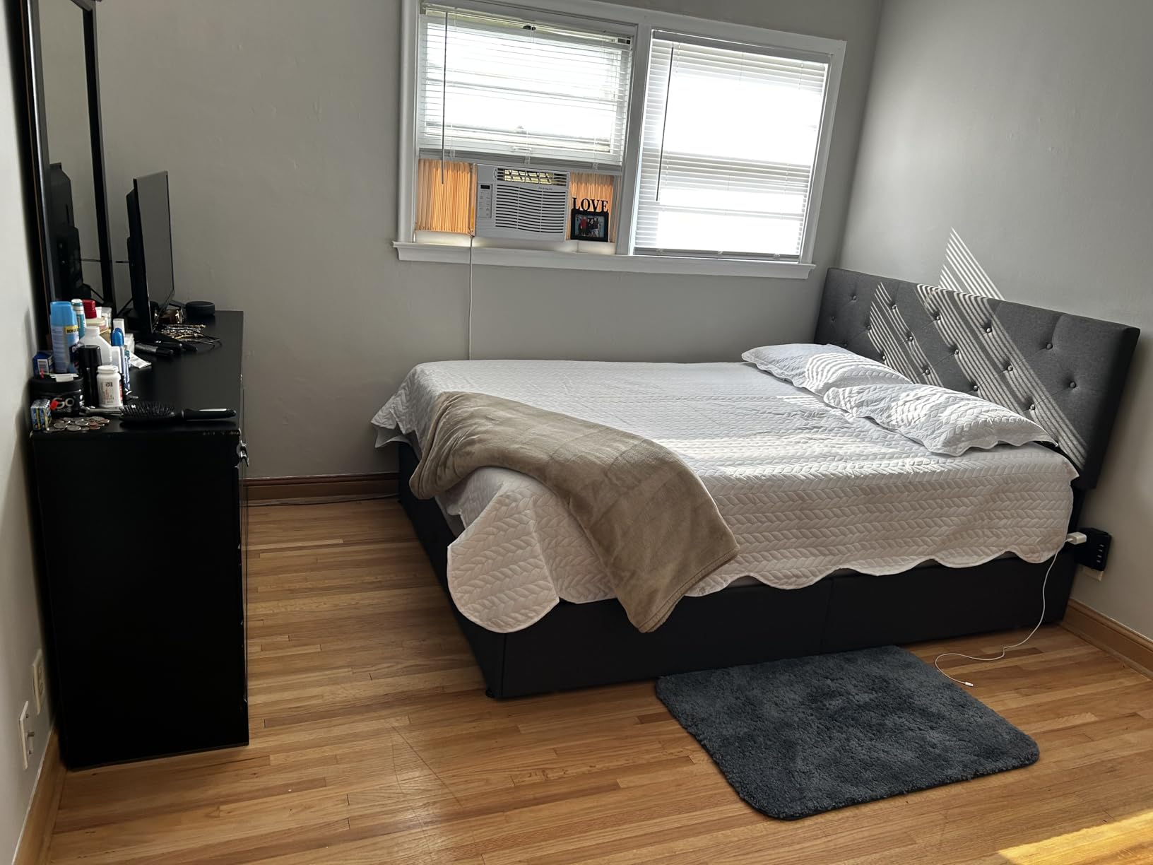 Allewie Upholstered King Size Platform Bed Frame with 4 Storage Drawers and Headboard, Diamond Stitched Button Tufted, Mattress Foundation with Wooden Slats Support, No Box Spring Needed, Dark Grey customer photo 2