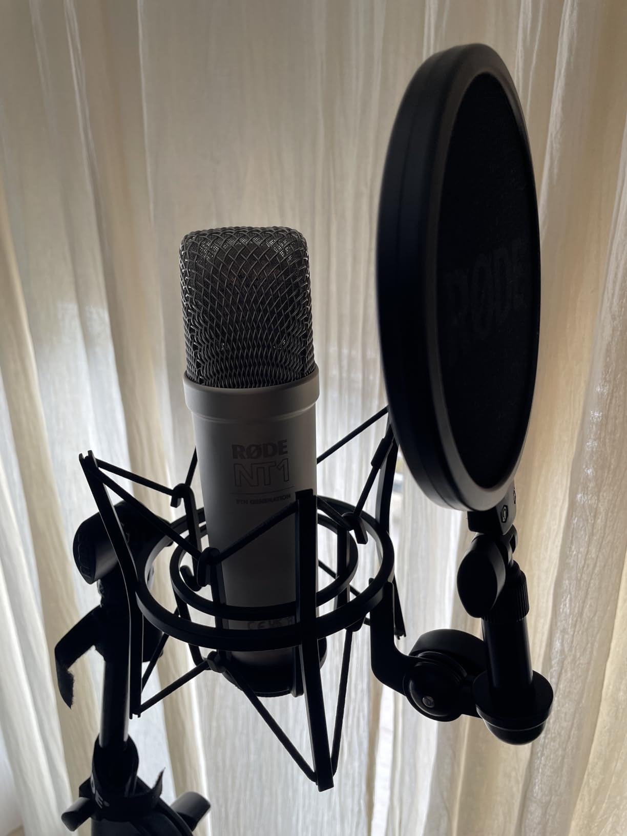 RØDE NT1 5th Gen Large-Diaphragm Studio Condenser Microphone - XLR & USB Outputs - Shock Mount & Pop Filter Included customer photo 1