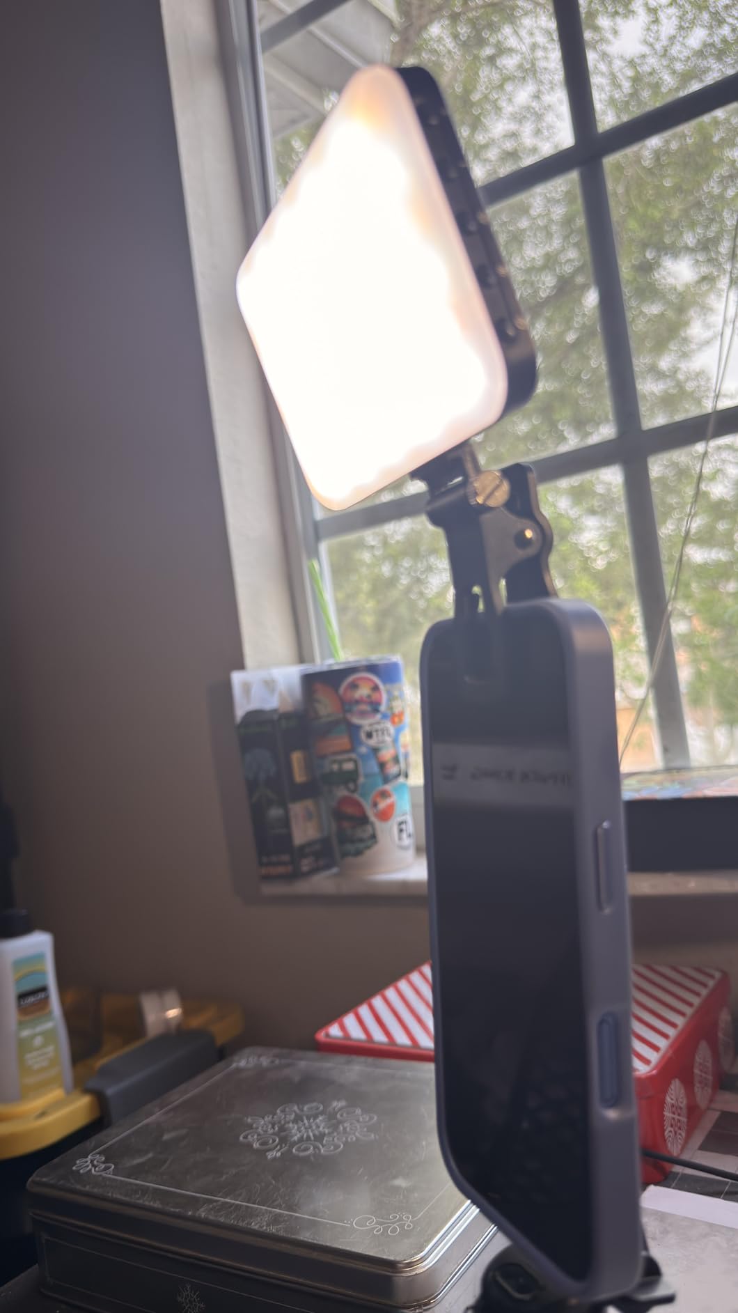 ALTSON 60 LED Portable Selfie Light with Clip customer photo 1