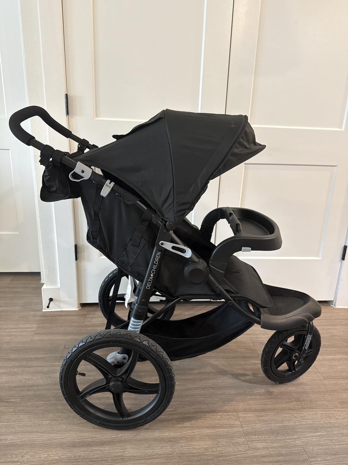 Delta Children Apollo Jogging Stroller - Shock Absorbing Frame with Large Canopy & Recline customer photo 1