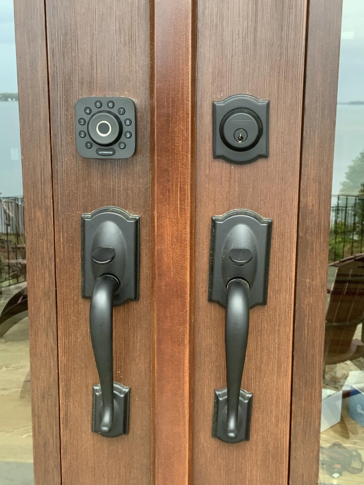 ULTRALOQ U-Bolt Pro WiFi Smart Lock with Door Sensor, Built in Wi-Fi Smart Deadbolt Lock for Front Door with Fingerprint ID, App Remote Control, Share Access, Auto Unlock, Auto Locking, Backlit Keypad customer photo 2