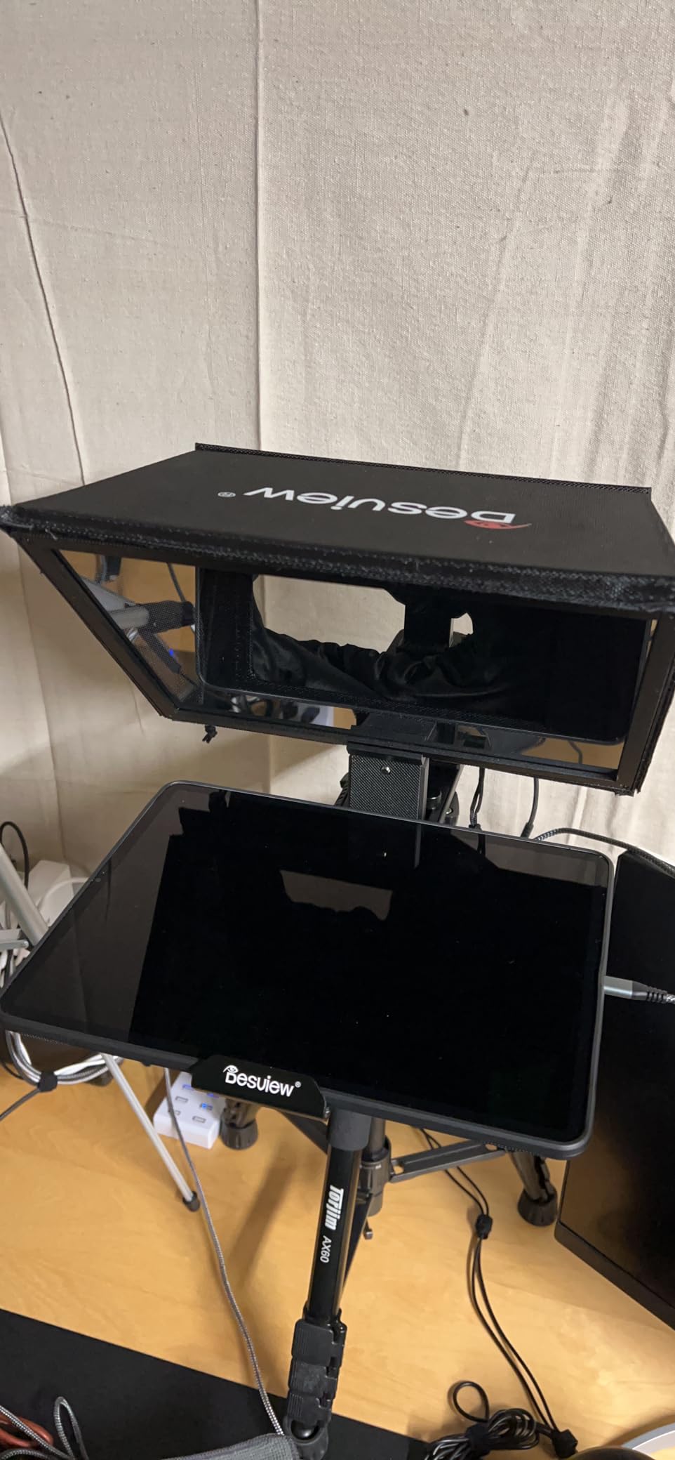 Desview T12S Teleprompter 12.9 inch Metal Teleprompter High Display Glass Compatible with Smartphone Tablet iPad Camera Easy Assembly Carry Case Included Great Partner for Video Making customer photo 2