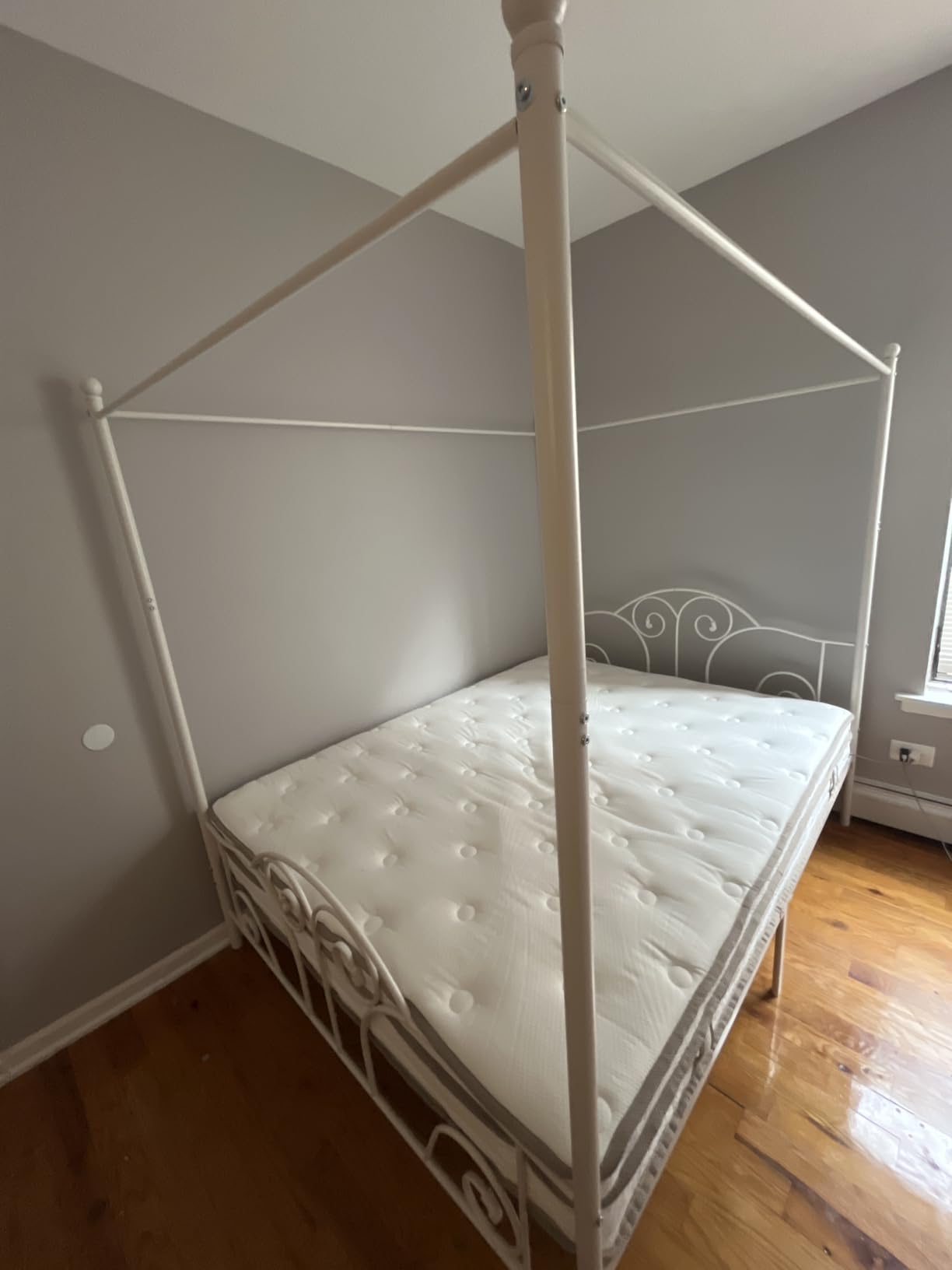 Queen Size Four-Poster Metal Canopy Bed Frame with Headboard and Footboard Sturdy Slatted Structure No Box Spring Needed White customer photo 2