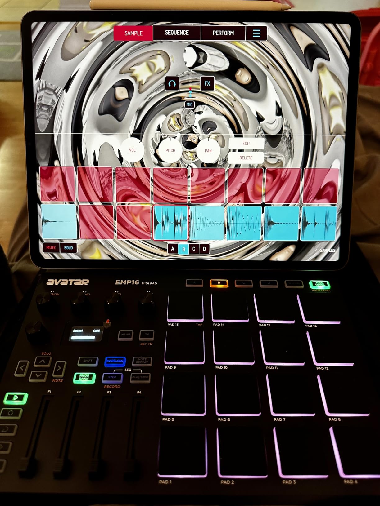 EMP16 MIDI Pad Controller Beat Maker Machine With Bluetooth, 16 RGB Velocity Sensitive Beat Pads, 16 Level, Full/Half Level, OLED Display, MIDI In/Out customer photo 2