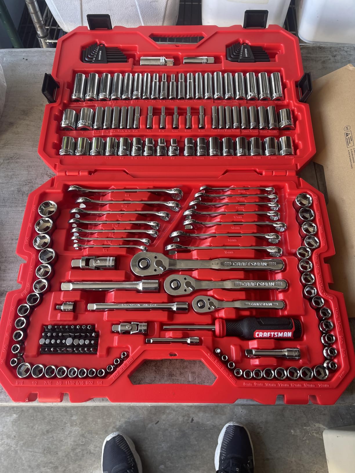 CRAFTSMAN Mechanic Tool Set 189 Pcs, 1/4, 3/8, 1/2 Socket Set with 72 Tooth Low Profile Ratchet, Steel 6 and 12 point Sockets, Wrenches, Hex Keys, Deep Sockets, Metric and SAE (CMMT12134) customer photo 1