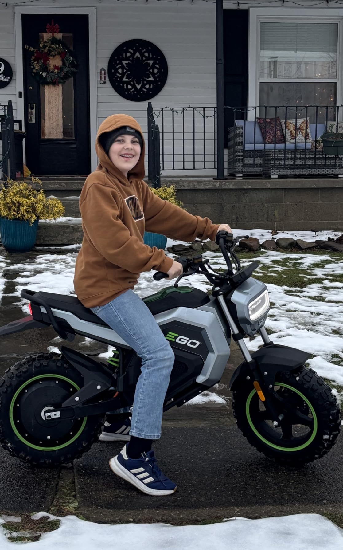 EGO POWER+ Battery Powered Electric Mini Bike, 28 MPH, Includes (2) 56V 7.5Ah Batteries and Charger - MB1005-2 customer photo 2