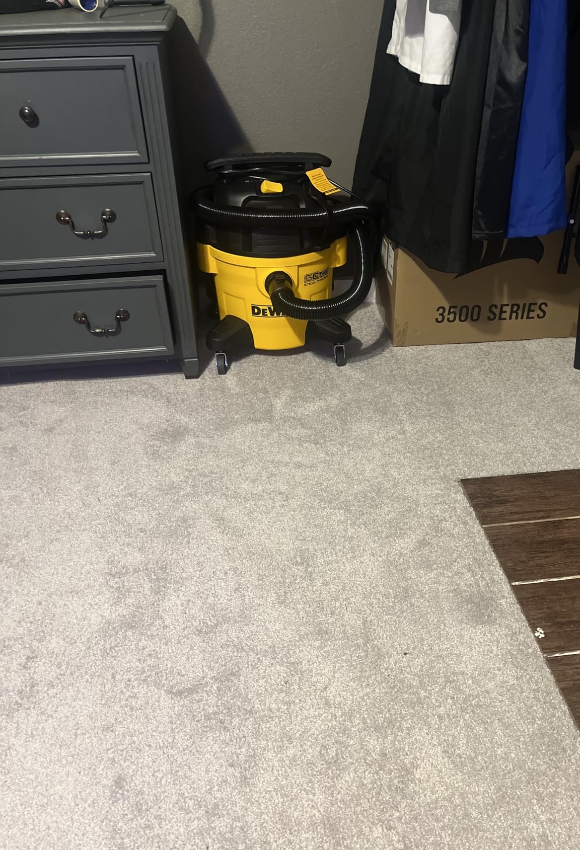DEWALT STEALTHSONIC Wet Dry Shop Vac 6 Gallon, Shop Vacuum Wet and Dry 5 HP, Ultra Quiet Shopvac with Powerful Suction, DXV06P-QT customer photo 2