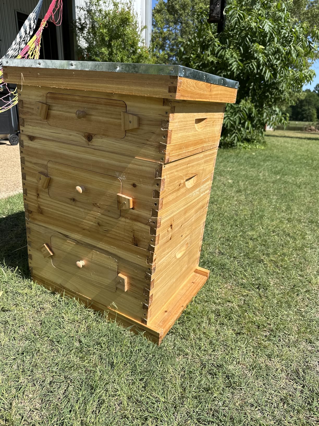 Honey Lake Bee Hive with Windows, 10 Frame Langstroth Complete Beehive Starter Kit Dipped in Beeswax with Beehive Frames and Waxed Foundations (2 Deep Brood Bee Hive Box & 1 Medium Super Bee Box) customer photo 2