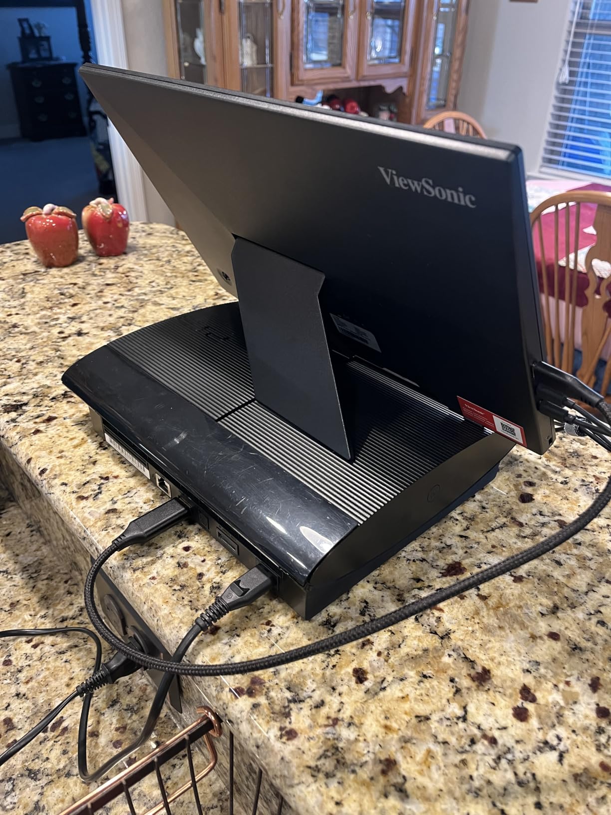 ViewSonic TD1656-2K 16 Inch 1600p Touchscreen Portable Monitor, WQXGA IPS Display for Interactive Workflows and Second Screen Productivity, Built-in Stand, 65W USB-C, mini HDMI, and Smart Cover customer photo 2