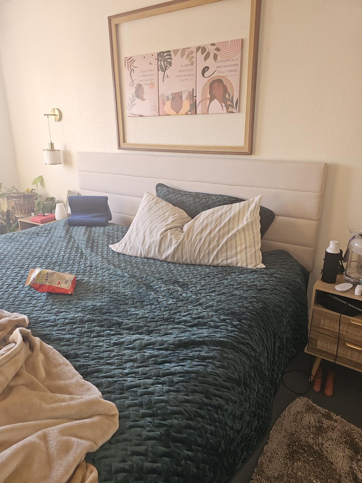 Furnihome King Size Bed Frame, Modern Upholstered Bed Frame King with Adjustable Linen Headboard, Wooden Slats Support Platform, No Box Spring Needed, Easy Assembly, Beige customer photo 1