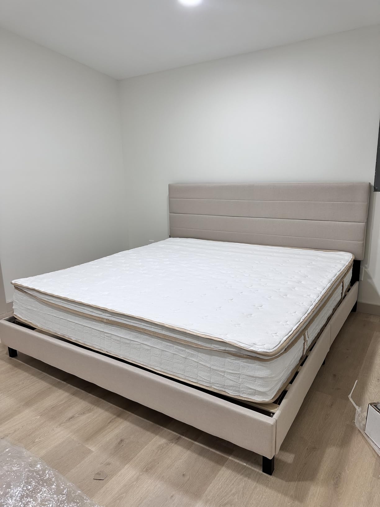 Furnihome King Size Bed Frame, Modern Upholstered Bed Frame King with Adjustable Linen Headboard, Wooden Slats Support Platform, No Box Spring Needed, Easy Assembly, Beige customer photo 2