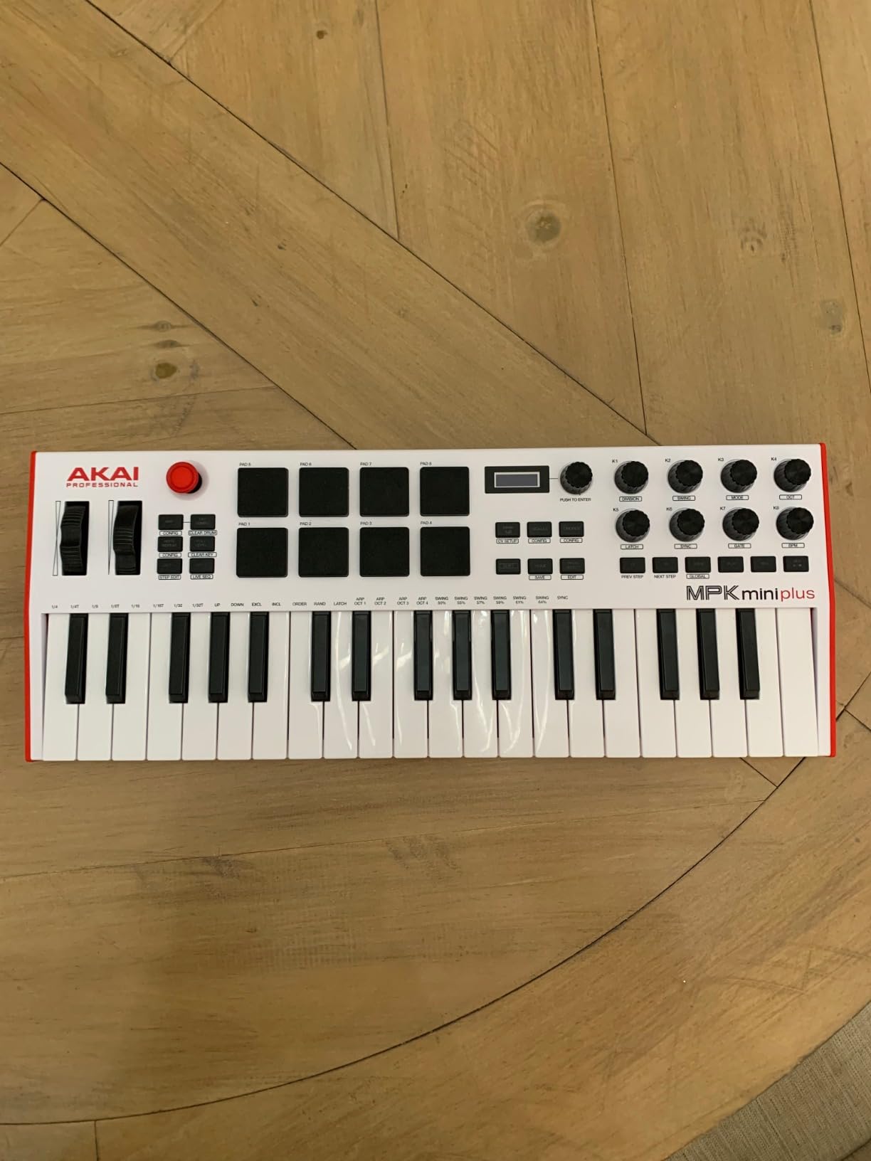 Akai Professional MPK Mini Plus - USB MIDI Keyboard Controller with 37 Mini Keys, 8 MPC Pads, Sequencer, MIDI/CV/Gate I/O and Native Instruments Sound Package, White Limited Edition customer photo 1