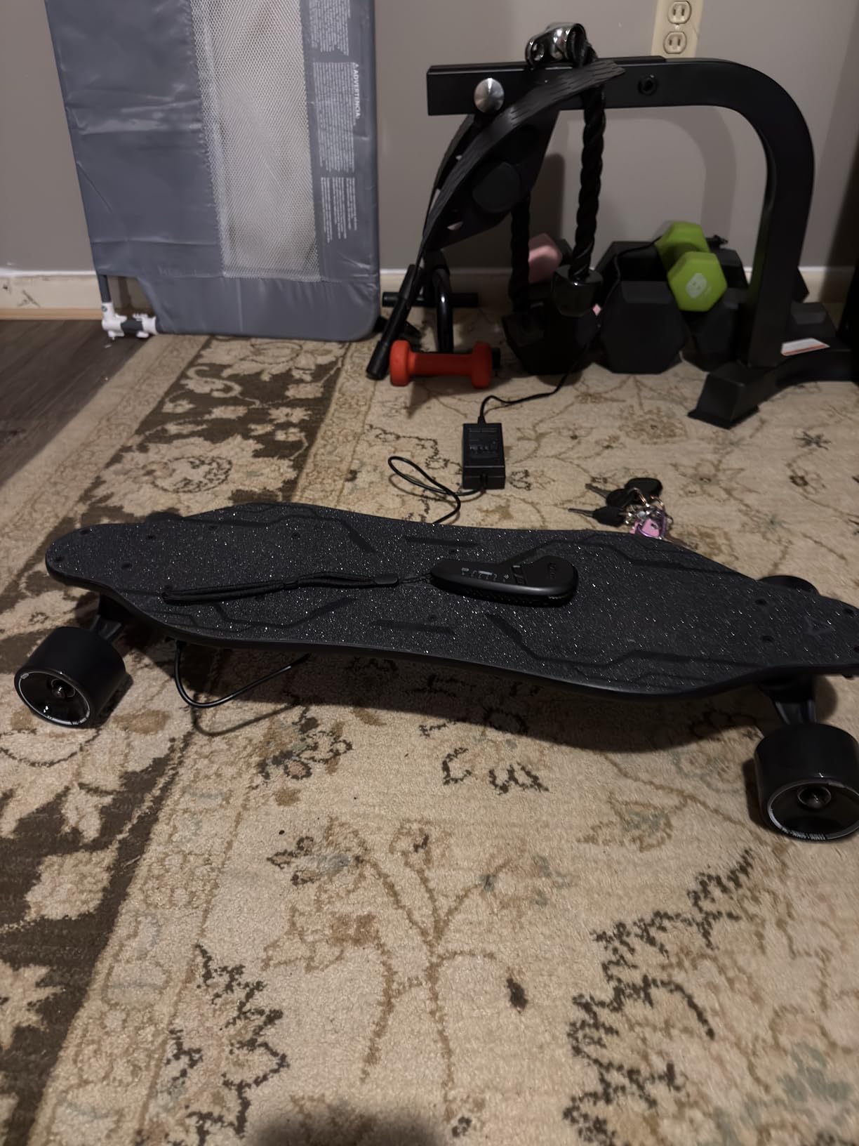 MEEPO Campus V3 Series/Envy Electric Skateboard with Remote, Top Speed Up to 29 Mph, 4 Speed Smooth Braking, Easy Carry Handle Design, Suitable for Adults & Teens (Budget Variant) customer photo 1