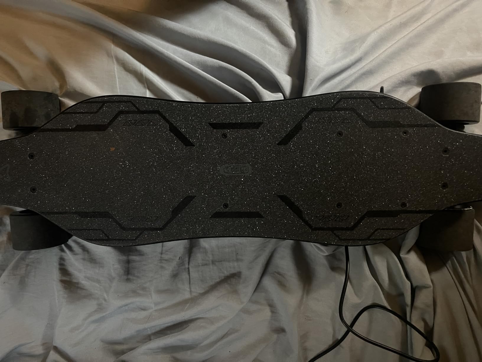 MEEPO Campus V3 Series/Envy Electric Skateboard with Remote, Top Speed Up to 29 Mph, 4 Speed Smooth Braking, Easy Carry Handle Design, Suitable for Adults & Teens (Budget Variant) customer photo 2