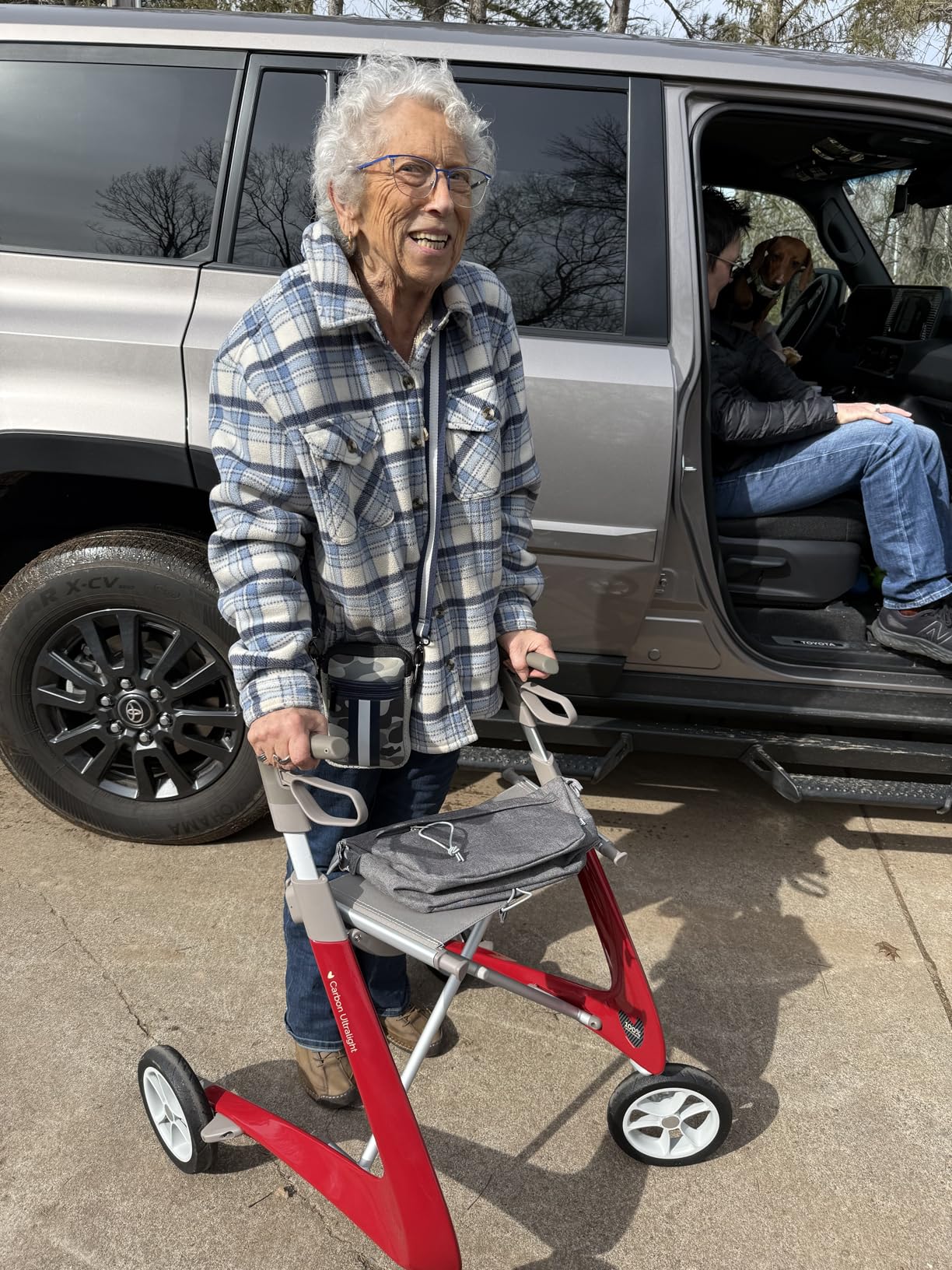byACRE Carbon Ultralight Rollator Walker - 10.6 lbs Adult Walkers with 4 Wheels and Seat - Lightweight Seated Walkers with Wheels - Foldable Rolling Walker with Seat - Walker for Adults customer photo 1