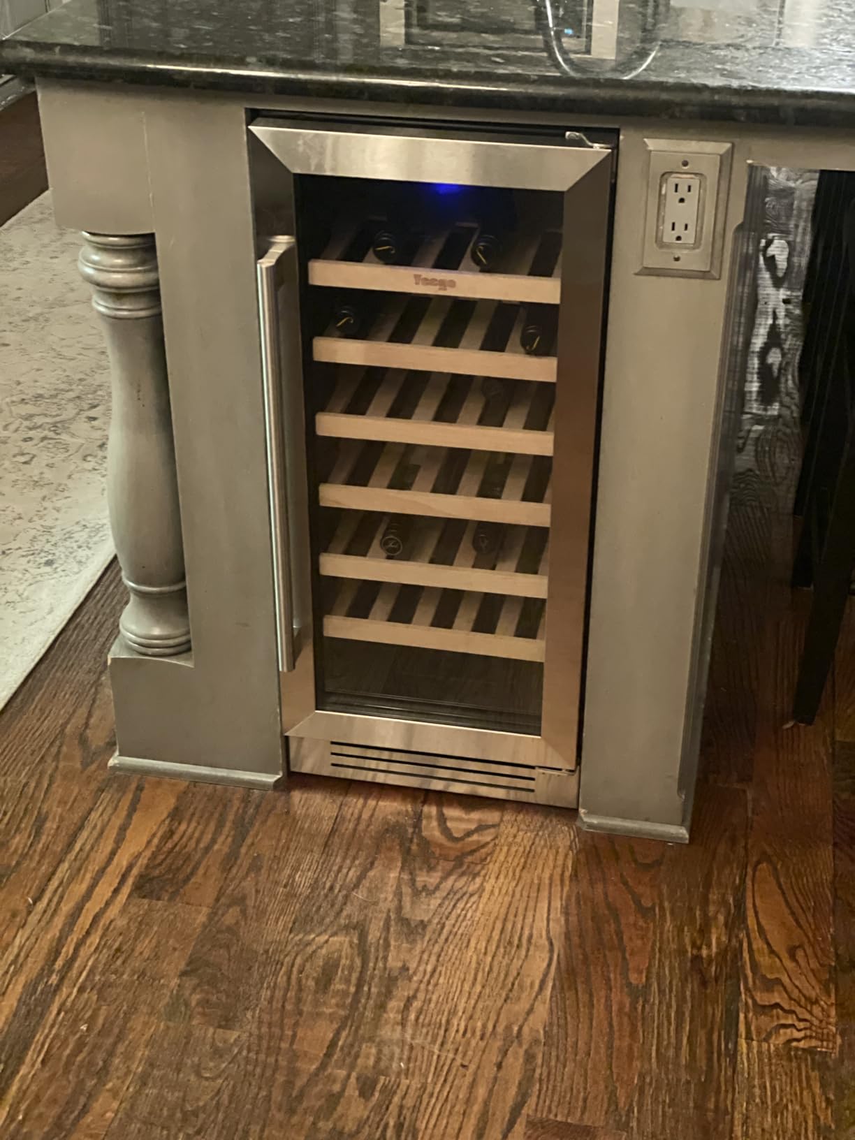 Yeego Wine Fridge Cooler - 15 Inch Dual Zone Wine Fridge Hold 28 Bottles, 40-65°F Wine Refrigerator Glass Door, Built in, Freestanding Under Counter Fridge for Beer Soda Drink Home Bar Office customer photo 1