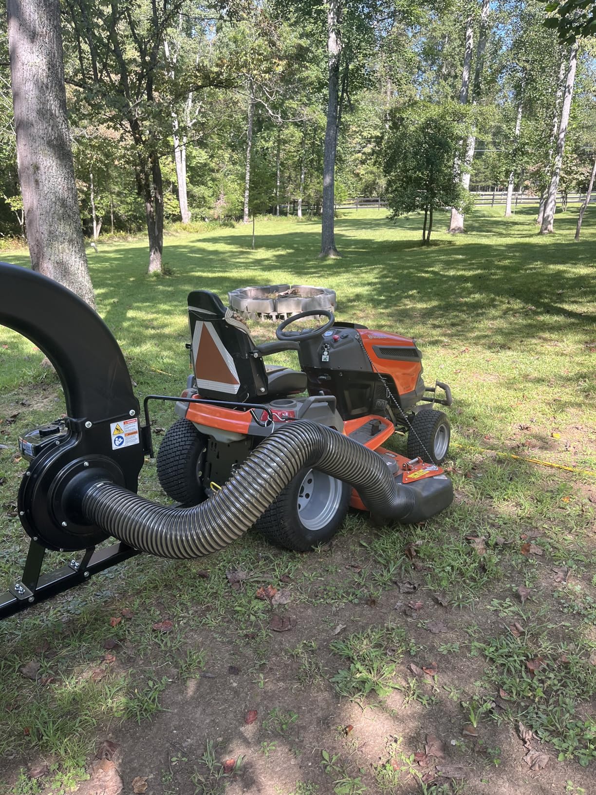 Agri-Fab 45-0631 Large Capacity 32 CU FT Hard Top Mow-N-Vac, Tow Behind Lawn Vacuum, Leaf Vacuum, Gas Powered, Easy Foot Pedal Dumping customer photo 1