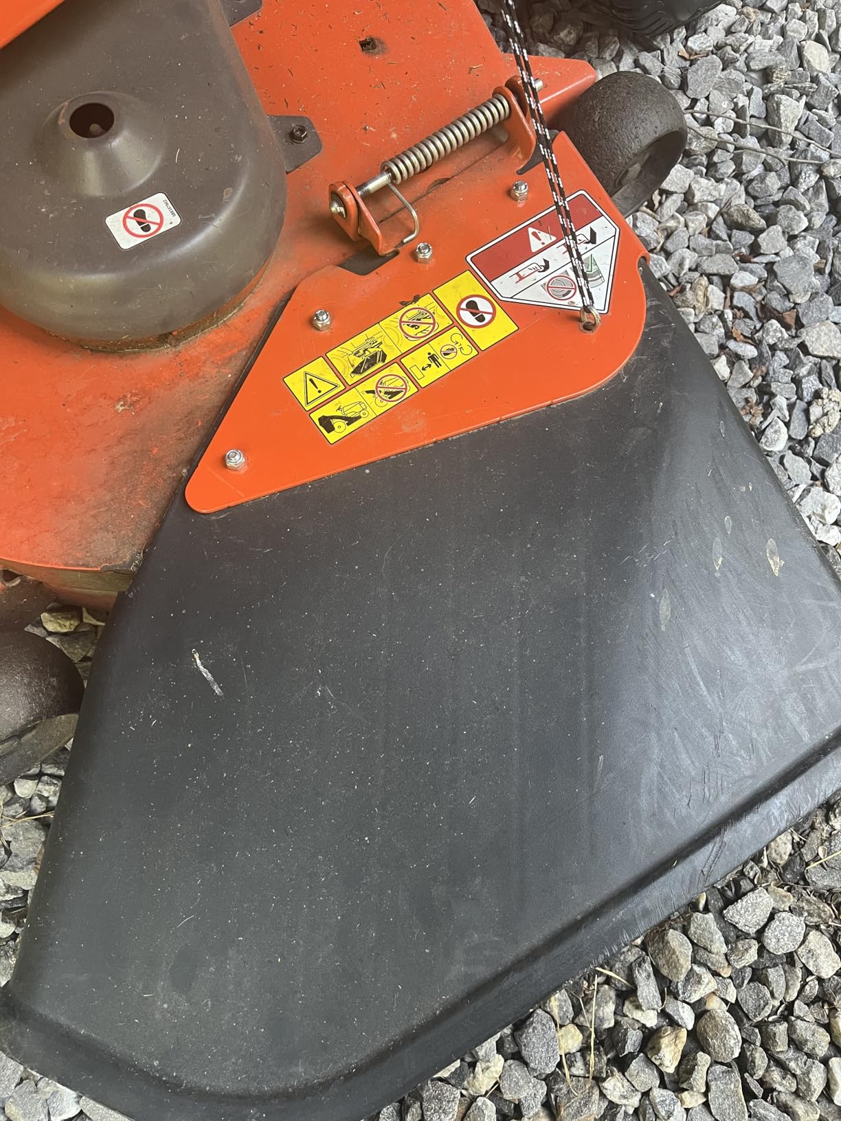 Agri-Fab 45-0631 Large Capacity 32 CU FT Hard Top Mow-N-Vac, Tow Behind Lawn Vacuum, Leaf Vacuum, Gas Powered, Easy Foot Pedal Dumping customer photo 2