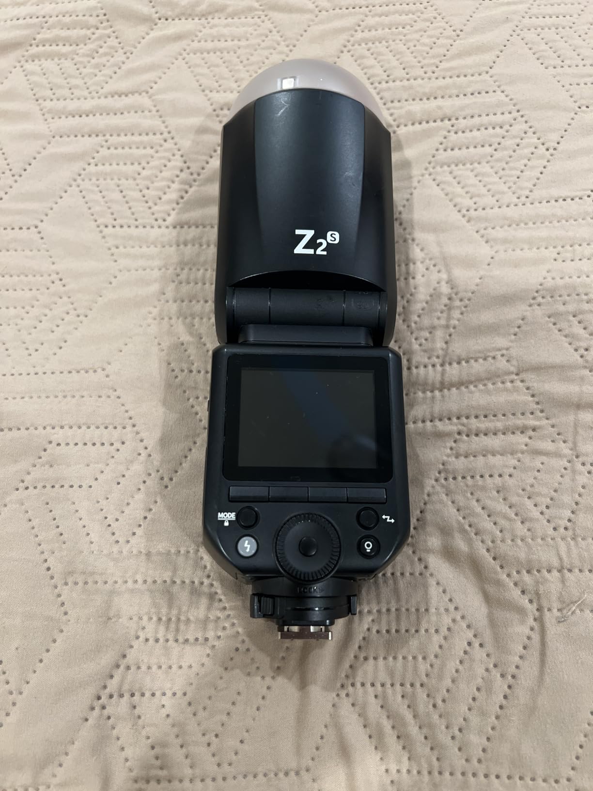 Z2-C 2.4G TTL Round Head Flash Speedlite Compatible with Canon Cameras, 76Ws 1/8000s HSS with Diffuser, 2 Modeling Lamps, Upgraded UI, TTL/M Toggle Key, 3000mAh Battery, 600 Full Power Flash customer photo 2