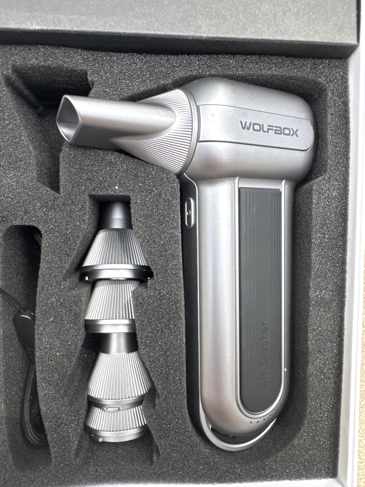 WOLFBOX MF100 Electric Air Duster, 150000RPM Super Power Cordless Air Duster, Rechargeable Brushless Motor Durable Blower, 3-Gear Adjustable Dust Blower for Computer, Keyboard, Outdoor, House and Car customer photo 2