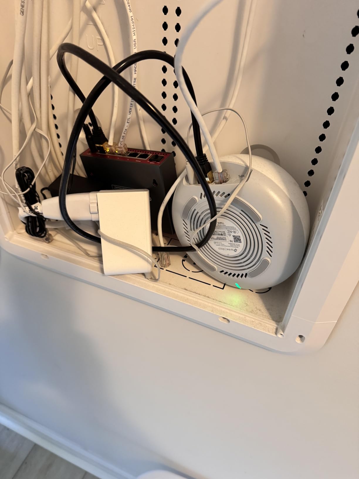 TP-Link Deco 7 BE25 Dual-Band BE5000 WiFi 7 Mesh Wi-Fi System customer photo 1