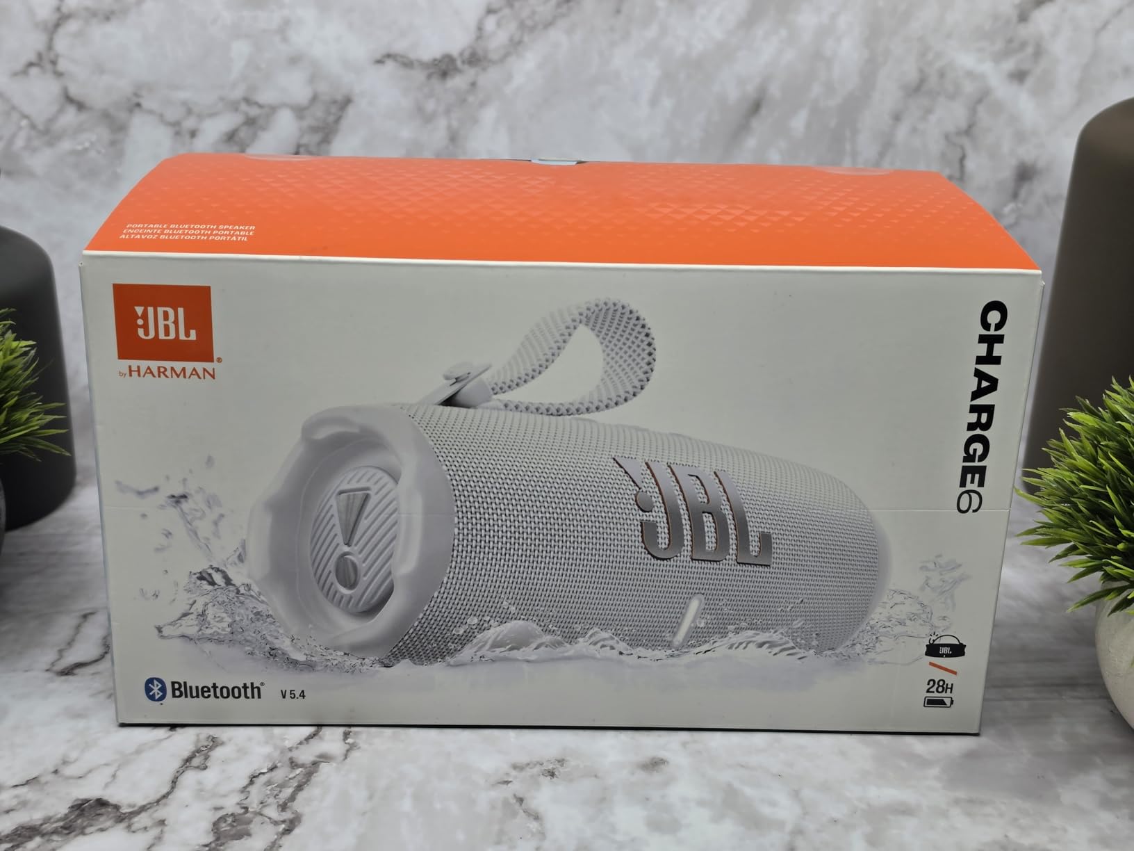 JBL Charge 6 - Portable Waterproof & Drop-Proof Bluetooth Speaker customer photo 1